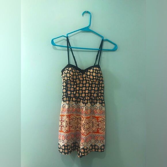 NWOT … XHILARATION “Size: XS” Romper - Picture 1 of 3